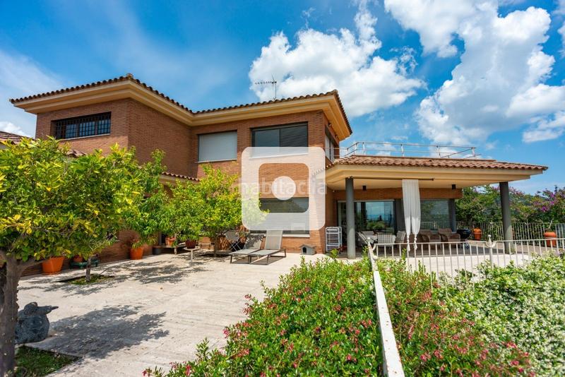 Foto 610d49c9-8867-4359-9983-fc439e2f04e6. Chalet con riscaldamento piscina in Montjuïc Girona