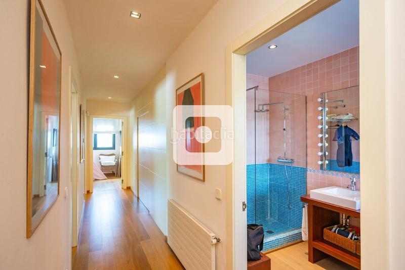 Foto bf4237f2-c761-41f9-b5f5-0ead0796746b. Chalet con riscaldamento piscina in Montjuïc Girona