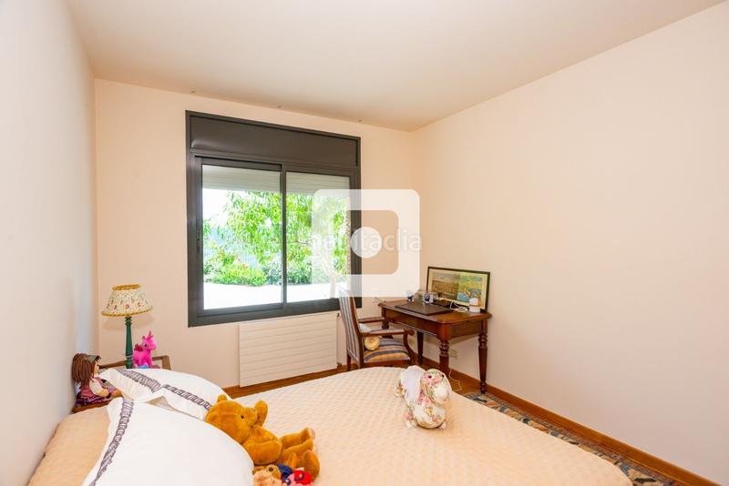 Foto f3134f03-f835-4f0f-9544-32c3f57c737e. Chalet con riscaldamento piscina in Montjuïc Girona