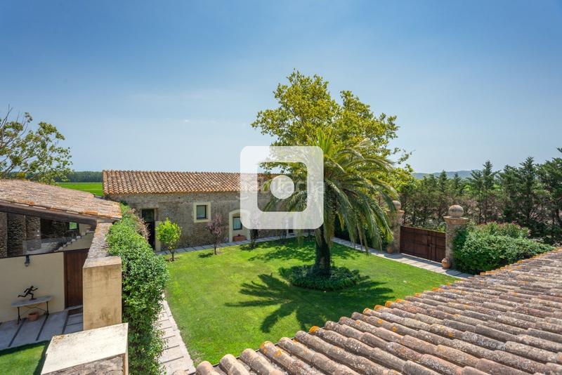 Foto 54eaf368-b6d2-4f0b-9224-269188e2692c. Rent country house with parking pool in El Mas Pinell Estartit