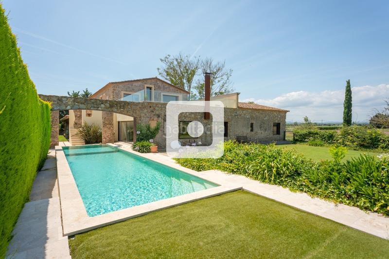 Foto 56a651f2-fd0f-4945-b440-0adc94d3629f. Rent country house with parking pool in El Mas Pinell Estartit