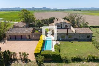 Rent Country house  De mas pinell. Fantástica masía catalana, alquiler temporal, ubicada en pals