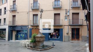 Edifici  De mora. Edificios en venta en olot