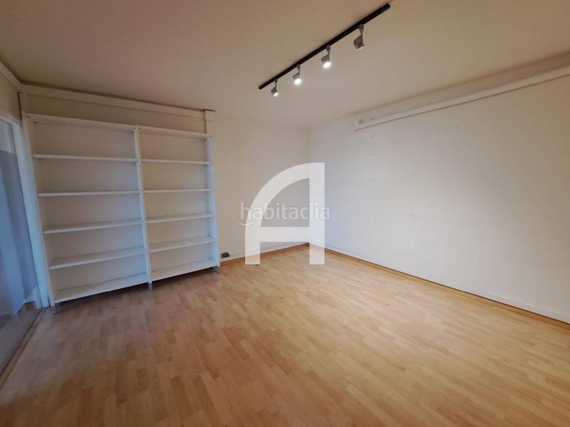 Foto 24fa9c58-f3fc-48b4-9a00-8d37b83e79dc. Miete büro mit heizung in Molins de Rei