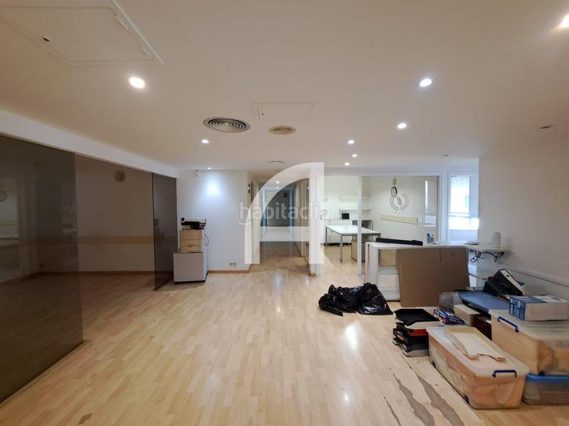 Foto 489bccc6-31d2-4199-ae24-e661f48f1b54. Miete büro mit heizung in Molins de Rei