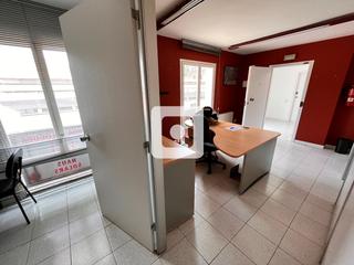 Lloguer Local Comercial  Sant jaume. Oficina en granollers