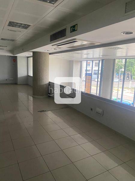 Foto ba6f814f-206f-4ffc-9732-2b6d1d7efe20. Location local commercial dans Centre-Barri Vell Girona