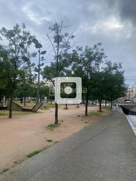 Foto d98f8c8b-4d96-4c85-91c8-caf8ff5335e3. Location local commercial dans Centre-Barri Vell Girona