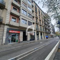 Local commercial  Gran via de les corts catalanes. Oportunidad de local en rentabilidad en pleno centro de barcelon