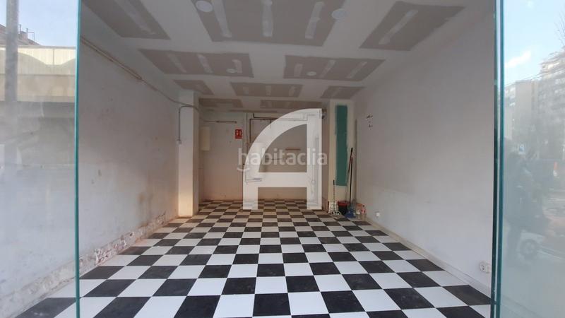 Foto 34aeb6eb-e368-4daf-be36-8a549e3a8a95. Rent business premise in Barri de les Corts Barcelona