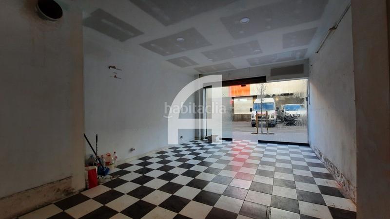 Foto 6cad9e12-9768-4ddf-8cfa-64a797c8f440. Rent business premise in Barri de les Corts Barcelona