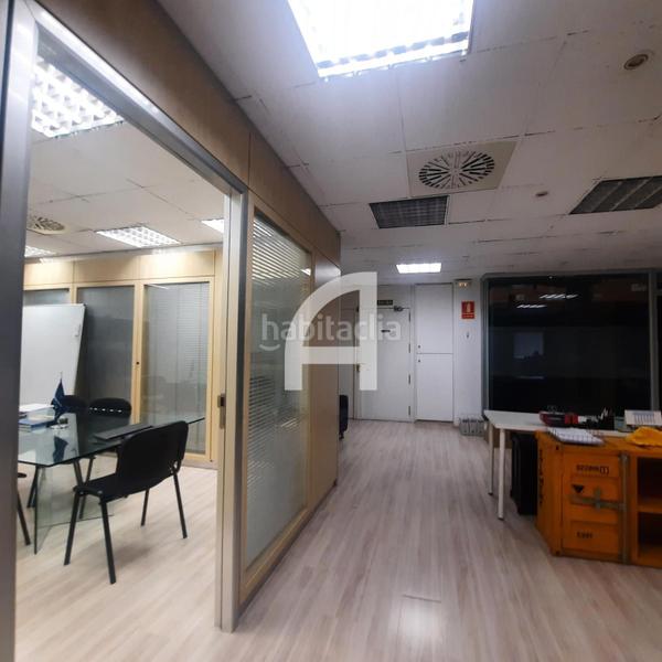 Foto 0122bb87-fff1-4a11-a149-11d80ae5f06a. Oficina amb calefacció a Sant Gervasi - Galvany Barcelona