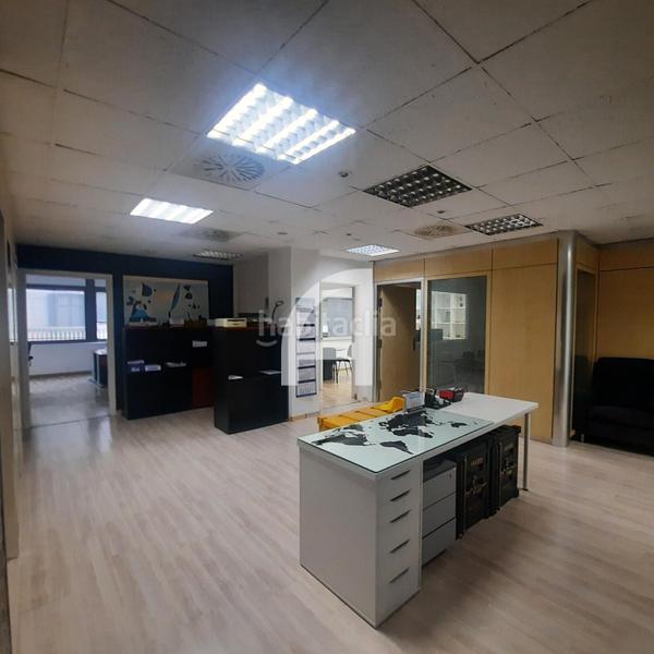 Foto 5c1f0e57-c8f4-4291-97c2-1f112b8d1105. Oficina amb calefacció a Sant Gervasi - Galvany Barcelona