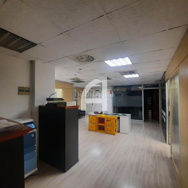 Foto d1cecd5b-f506-4509-b531-e241d37db957. Oficina amb calefacció a Sant Gervasi - Galvany Barcelona