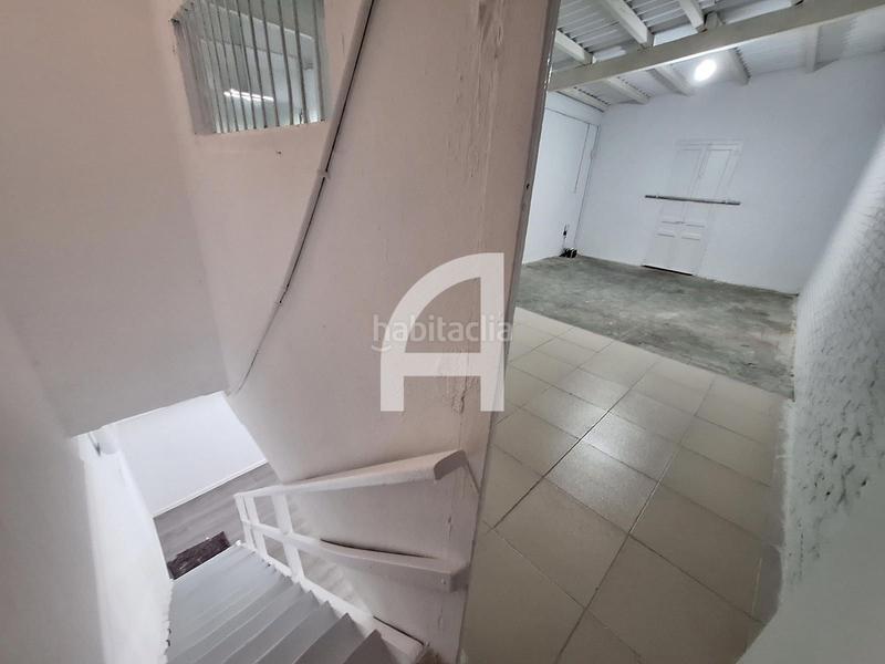 Foto 7372632f-2d1c-4661-b5b9-188d247e7c11. Alquiler local comercial amplio local en pleno centro del barri de gracia en Barcelona