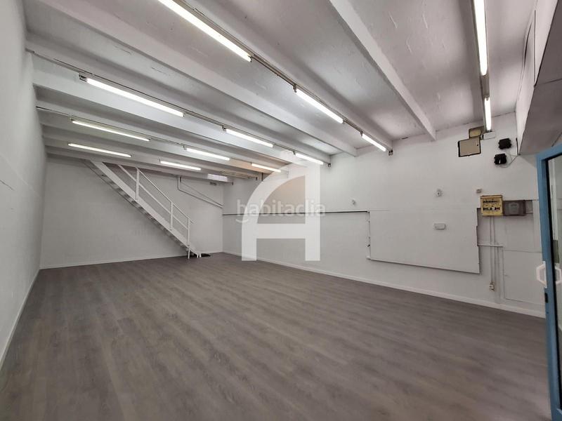 Foto db3a8902-4d7d-4c38-a12f-6143312bc5bb. Lloguer local comercial a Vila de Gràcia Barcelona