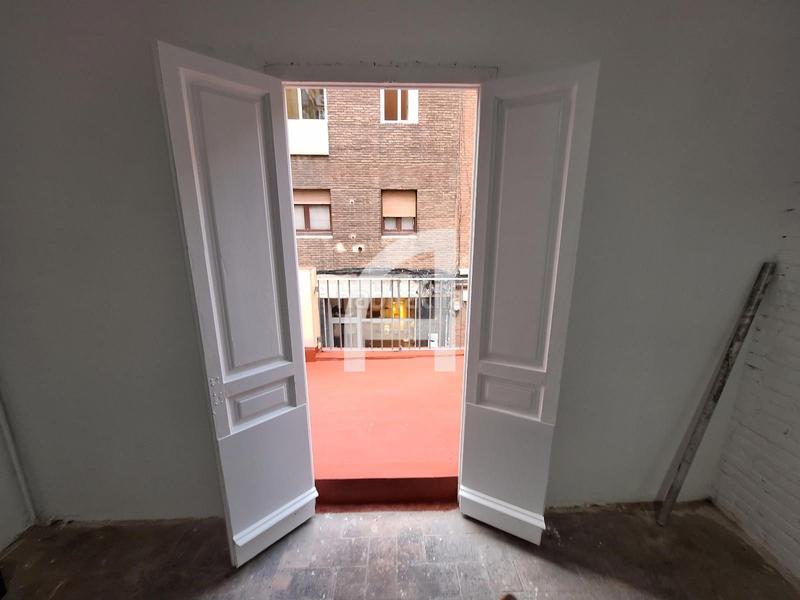 Foto e02d44b2-3fb6-4cef-864d-b58a173345ca. Location local commercial dans Vila de Gràcia Barcelona