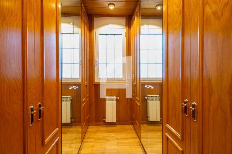 Foto 3b7f4162-165c-4b19-923b-2bd57587d669. Chalet espectacular casa en la zona mas exclusiva de la vila en Molins de Rei