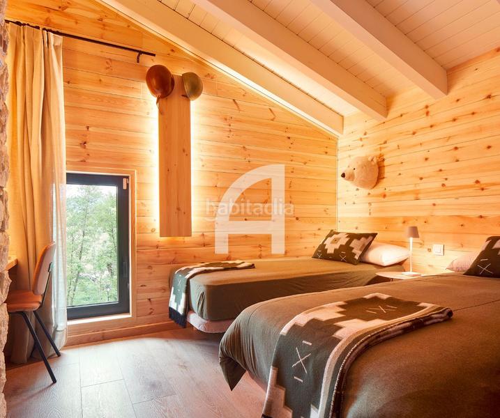 Foto ae523b59-fdd2-4f15-a407-ad096db10388. Casa adossada amb calefacció aparcament a Bellver de Cerdanya