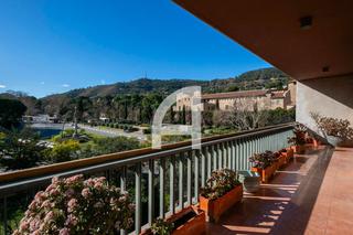 Appartement  Carrer bisbe catala. Propiedad exclusiva en finca con jardín propio en pedralbes