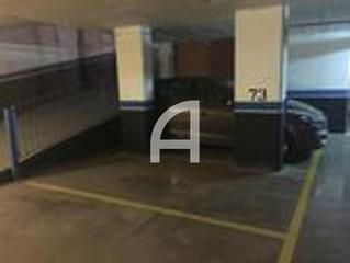 Location Parking voiture  Carrer roger de flor. Para coche mediano