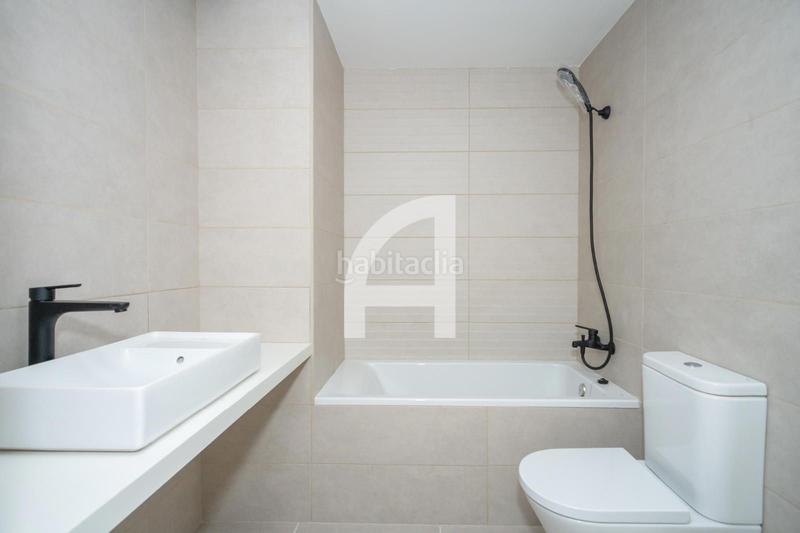 Foto 52176346-fc40-481e-b34f-01f34e70d5a6. Casa adosada exclusiva casa de obra nueva al turó baix empordà girona en Regencós