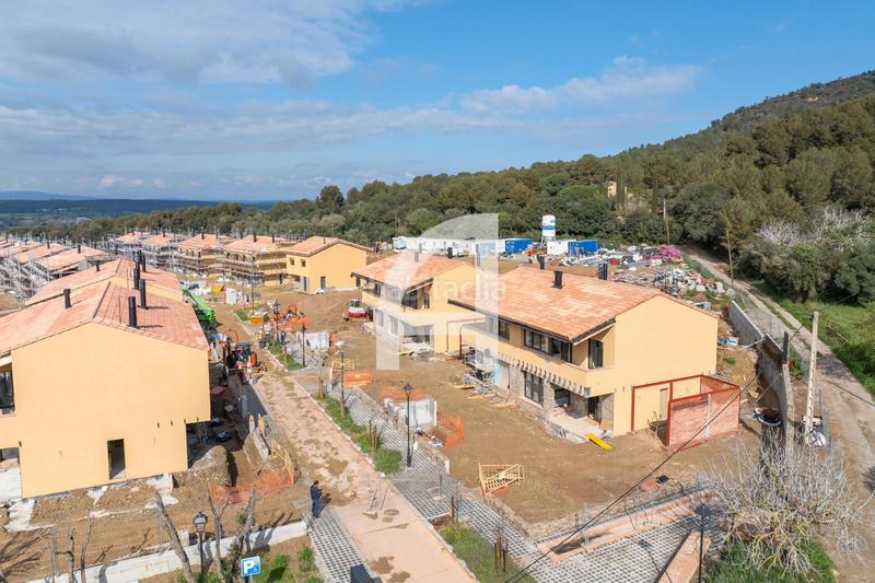 Foto 9d467e34-7598-407d-81f9-2f7018aad5d7. Casa adosada exclusiva casa de obra nueva al turó baix empordà girona en Regencós