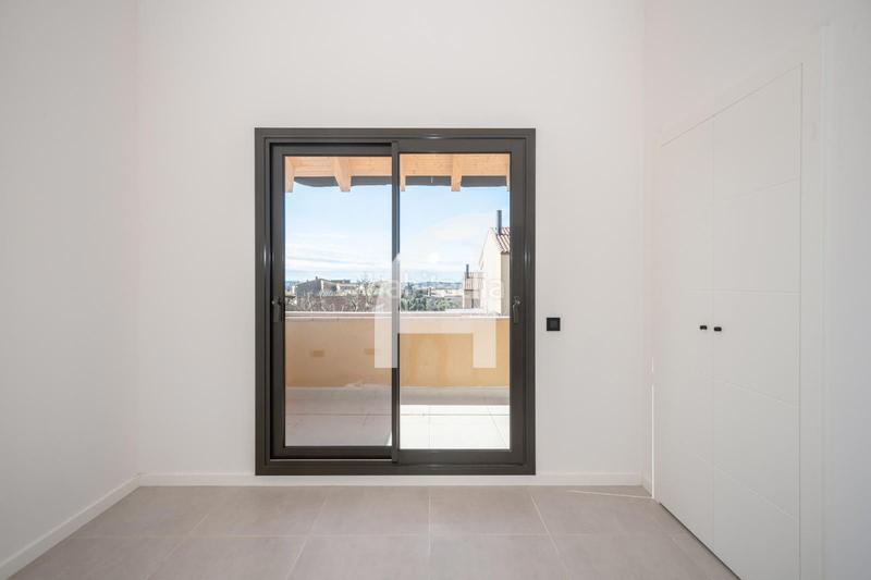 Foto e78bb929-f2b0-4e19-9892-c724561fd683. Casa adosada exclusiva casa de obra nueva al turó baix empordà girona en Regencós