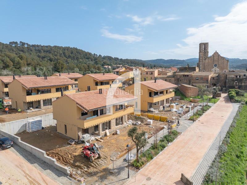 Foto e7bccf29-ea55-4b06-a4f5-cd6211698b4b. Casa adosada exclusiva casa de obra nueva al turó baix empordà girona en Regencós