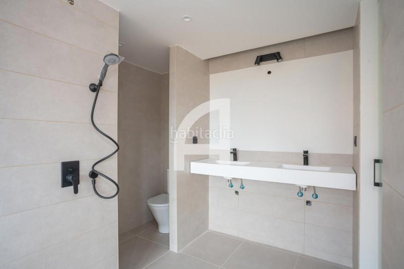 Foto e88a6986-5b70-4dd3-b82d-1e369d1d14e5. Casa adosada exclusiva casa de obra nueva al turó baix empordà girona en Regencós