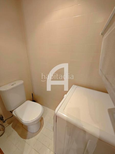 Foto d568ddb2-f0b8-49d1-89c7-5cbc5391e8db. Alquiler estudio alquiler temporal en el centro en Girona