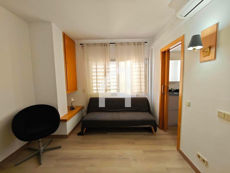 Foto 1d642111-0f7d-4241-b860-50c7ee18f993. Location studio dans Eixample Nord Girona