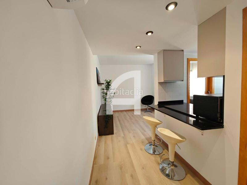 Foto 632d2f5c-2730-403b-8f30-5543b7b73f6b. Location studio dans Eixample Nord Girona