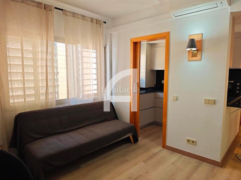 Foto a263eb24-3810-4352-b9d7-0a341e439d6d. Location studio dans Eixample Nord Girona