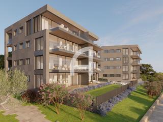 Pis  Andorra. Bajo alto standing con jardin