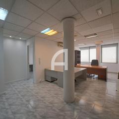 Location Bureau  Verge del pilar. Luminosa oficina en la zona de  la llave de oro de molins de rei