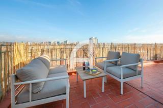 Lloguer Àtic  Rambla del poblenou. Ático con gran terraza en alquiler temporal