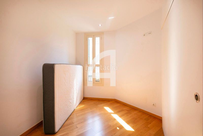 Foto 2377c04a-4867-4327-8bcb-4b5ffaff1ce3. Pis amb calefacció a L´Antiga Esquerra de l´Eixample Barcelona