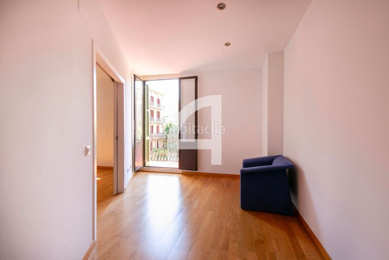 Foto 2a6a109c-9f9c-4293-8e56-9c2290e693dc. Pis amb calefacció a L´Antiga Esquerra de l´Eixample Barcelona