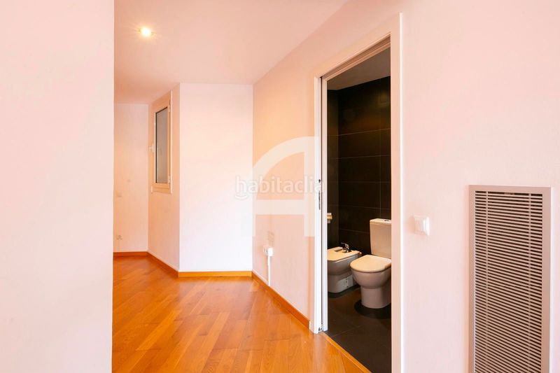 Foto 417c9253-8003-461f-a0a9-7c274fc1ca8b. Pis amb calefacció a L´Antiga Esquerra de l´Eixample Barcelona