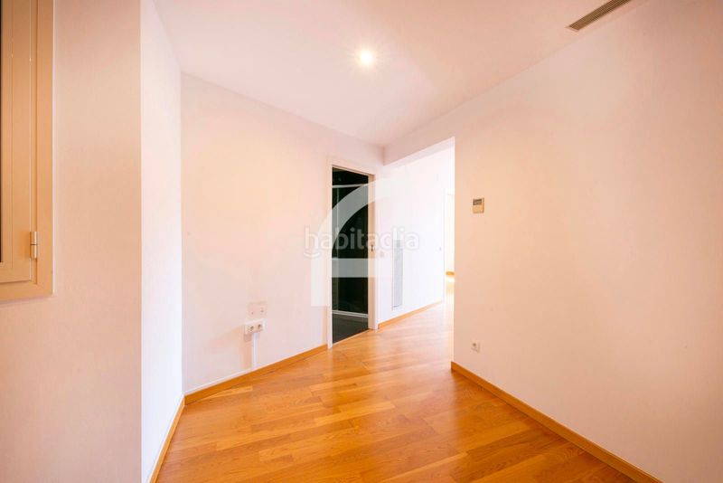 Foto b0e1b091-d7fe-4c36-bdcc-0d9b5c07183a. Pis amb calefacció a L´Antiga Esquerra de l´Eixample Barcelona