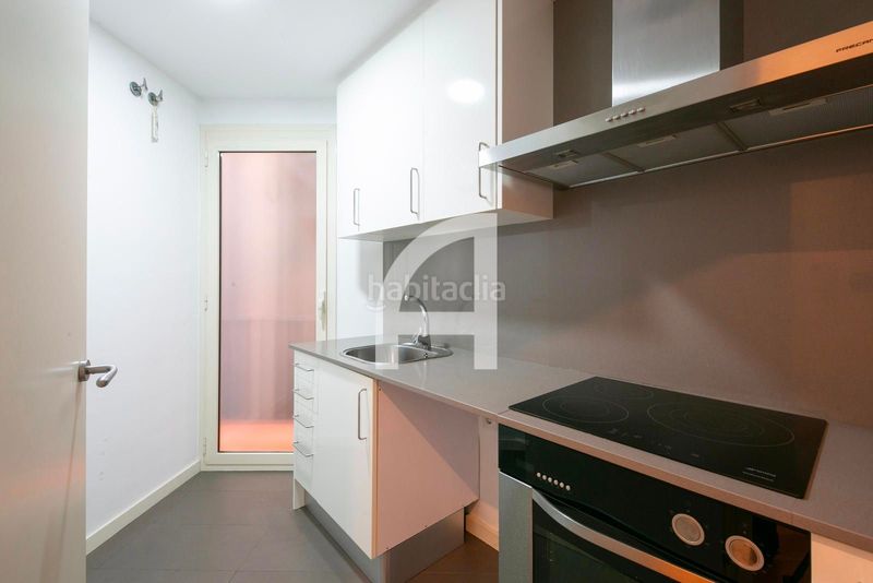 Foto da88572b-e3aa-44ea-b310-e2009aa6a62e. Pis amb calefacció a L´Antiga Esquerra de l´Eixample Barcelona