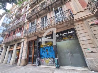 Location Local commercial  Girona. Amplísimo local en c girona, pleno centro ciudad