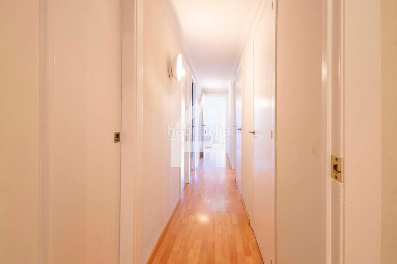 Foto ae07ddfe-3b23-4676-bbc1-c2d5b8f036cf. Alquiler piso acogedor piso en alquiler temporal en zona de sarrià sant gervasi en Barcelona