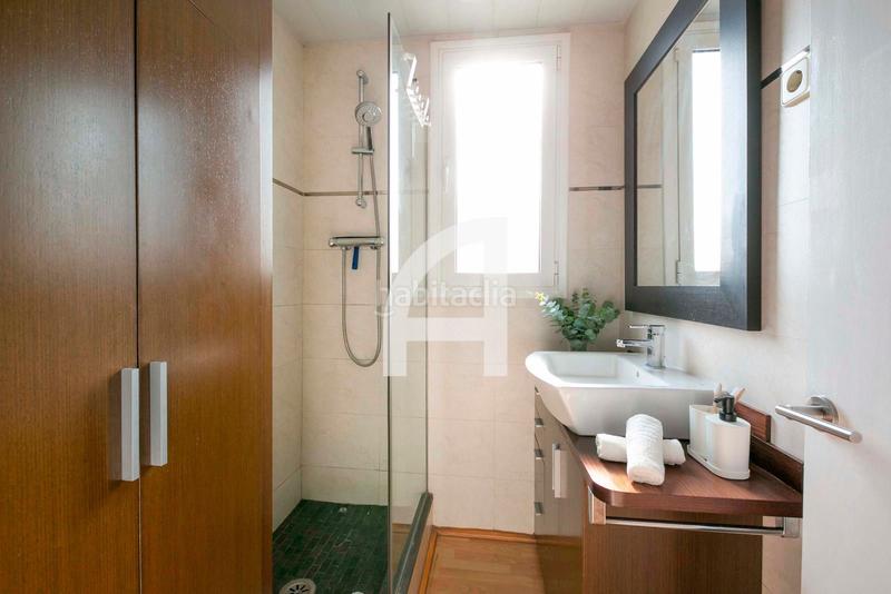Foto bfecce3e-fb0c-4e94-a3c0-6fab499715ff. Alquiler piso acogedor piso en alquiler temporal en zona de sarrià sant gervasi en Barcelona