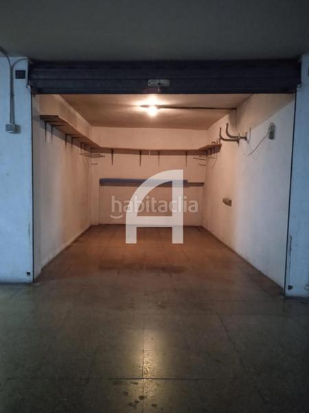 Foto 6cb6b2b2-c9c1-4474-a751-678120ab8a6d. Parking coche plaza de garaje cerrada en venta en Girona
