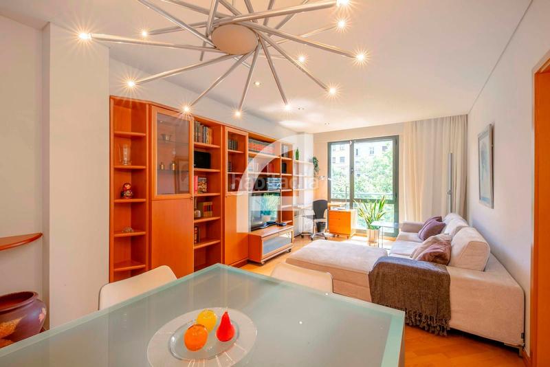 Foto e73b9f74-ba7c-49d0-819b-0a84542be35d. Rent flat with heating in L´Antiga Esquerra de l´Eixample Barcelona