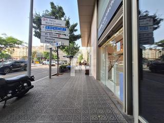 Local commercial à Josep Tarradellas