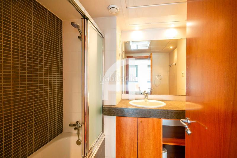 Foto 8c6cef6c-edff-40d4-ad05-e4f531a1f005. Piso  en eixample para entrar a vivir en La Nova Esquerra de l´Eixample Barcelona