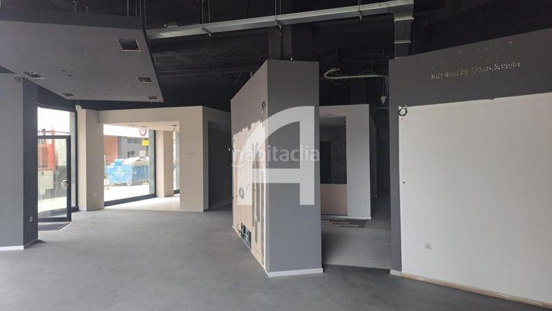 Foto ec62c400-915c-4383-85a4-95a84fd82797. Locale commerciale in Eixample Sud-Migdia Girona
